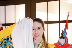 Shanghai Drama Experience: Discover Art of Chinese Theater