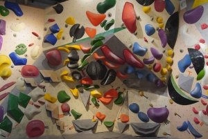 Shanghai Fitness & Culture Tour with Gym, Jade Buddha Temple