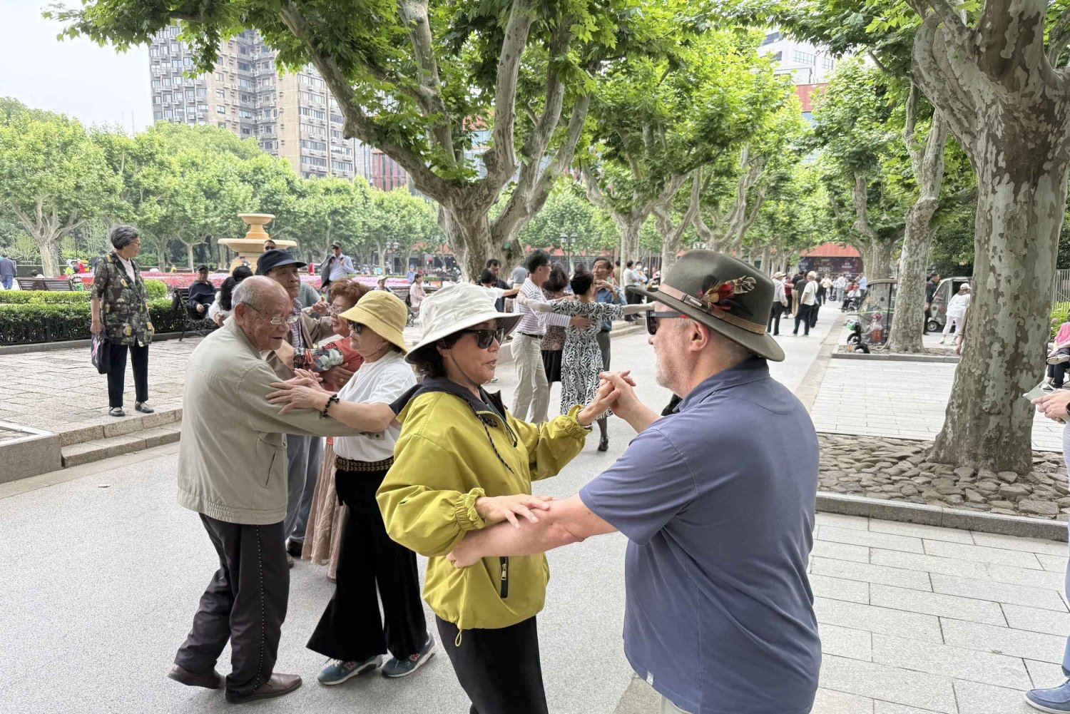 Shanghai: French Concession Tour with Craft Class