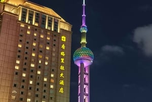 Shanghái: itinerario de día completo con el templo Jing'an y el Bund