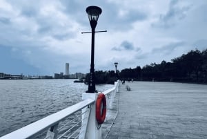 Tour de medio día en bici por la orilla este del río Huangpu en Shanghái