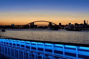 Tour de medio día en bici por la orilla este del río Huangpu en Shanghái