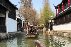 Desde Shanghai: Tour privado de Zhujiajiao con paseo en barco