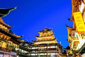 Shanghai Highlights och Zhujiajiao Water Town Privat tur