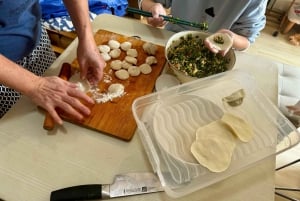 Shanghai-Cooking Dumpling & Meal in Local Family-w/Vegan