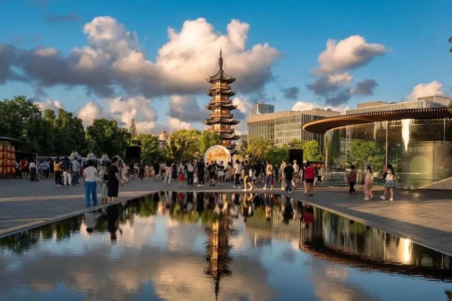 Shanghai: Buddhistisk tur til Longhua-tempelet med lokal ekspert