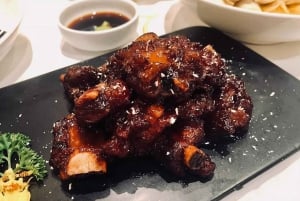 Shanghai Night River Cruise VIP Platz mit authentischem Abendessen