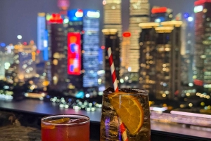 Shanghai Night Tour: Old Town, Local Dinner & Rooftop Bar
