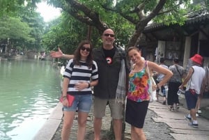 Yu Garden, Old Street, Bund & Zhujiajiao Water Town Bus Tour