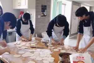 上海：シェフと学ぶ焼き饅頭の調理教室