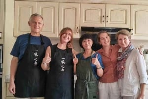 上海：シェフと学ぶ焼き饅頭の調理教室