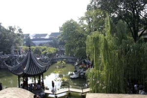Shanghai: Private Day Tour to Suzhou by Bullet Train