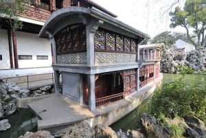 Shanghai: Private Day Tour to Suzhou by Bullet Train