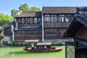 Shanghai: Yksityinen Wuzhenin matkapäivä ja indigotyöpaja