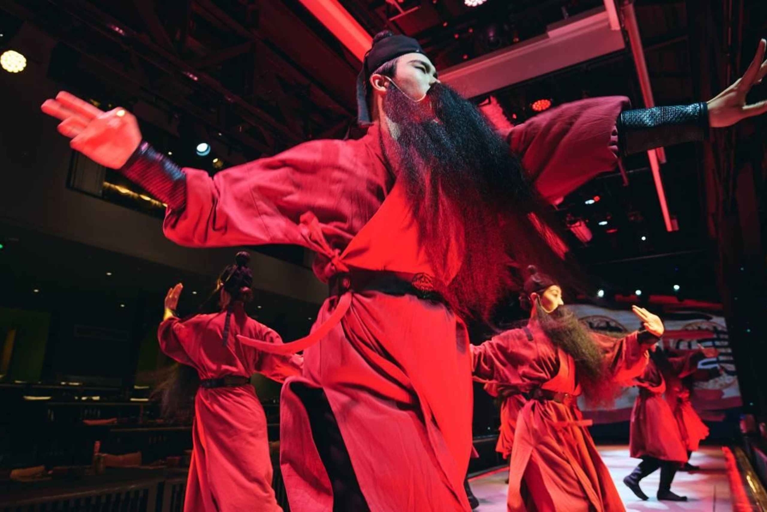 Shanghai: Medrivende kongelig banket med danseshow