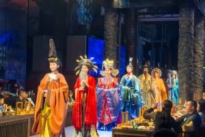 Shanghai: Medrivende kongelig banket med danseshow