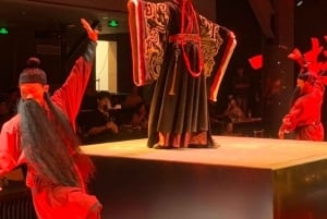 Shanghai: Medrivende kongelig banket med danseshow