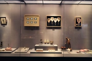 Shanghai: Table Tennis Museum Tour with Practice Session