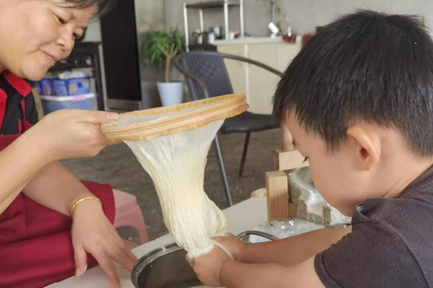 Shanghai to Chongming: Ecology, Culture & Hands-on Tour