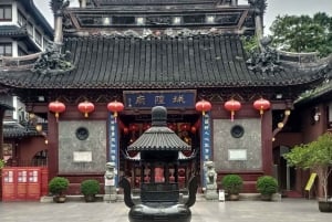 Shanghai: Yu Garden and City God Temple Walking Tour