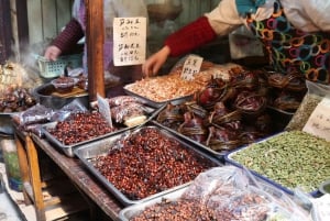 Shanghai: Zhujiajiao Water Town and City Private Day Tour