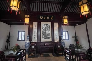 上海：朱家角水郷と書道体験