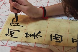 上海：朱家角水郷と書道体験