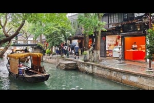 上海：朱家角水郷と書道体験