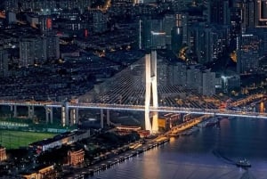 上海：朱家角水の町と上海タワーを訪問いたします