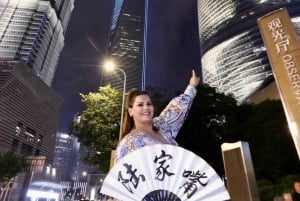 Shanghai: Zhujiajiao Wasserstadt mit Shanghai Tower besuchen