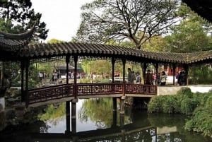 Escursione guidata privata a Suzhou da Shanghai con il treno proiettile