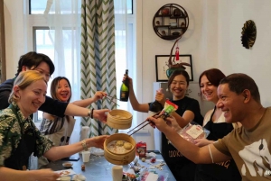 Lag suppe-dumplings: Vegansk eller med svinekjøtt i Shanghai Shikumen