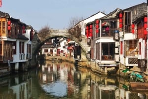 Water Town Zhujiajiao Shanghai: Boat Ride,Sights,Bites&Sips