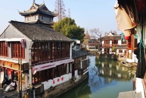 Water Town Zhujiajiao Shanghai: Boat Ride,Sights,Bites&Sips