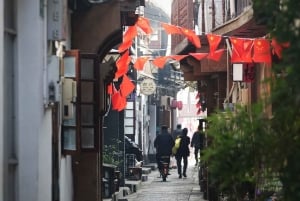 Water Town Zhujiajiao Shanghai: Boat Ride,Sights,Bites&Sips