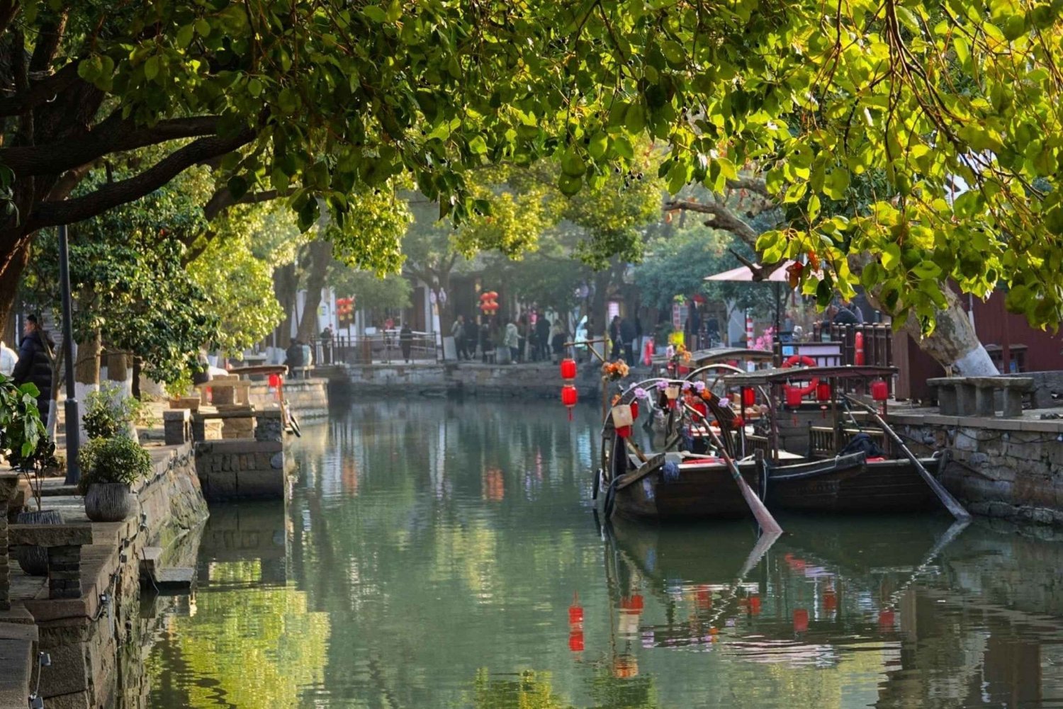 Vannbyen Zhujiajiao Shanghai: Båttur, severdigheter, snacks og drikke