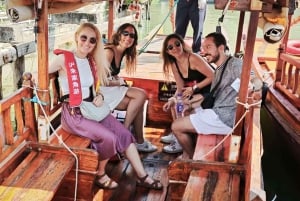 Tour in autobus alla Yu Garden, alla Old Street, al Bund e alla città sull'acqua di Zhujiajiao