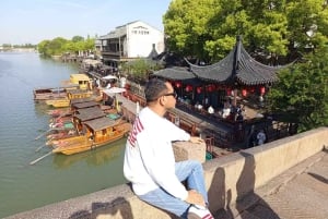 Zhujiajiao Water Town e tour dello shopping al mercato dei prodotti contraffatti di Shanghai