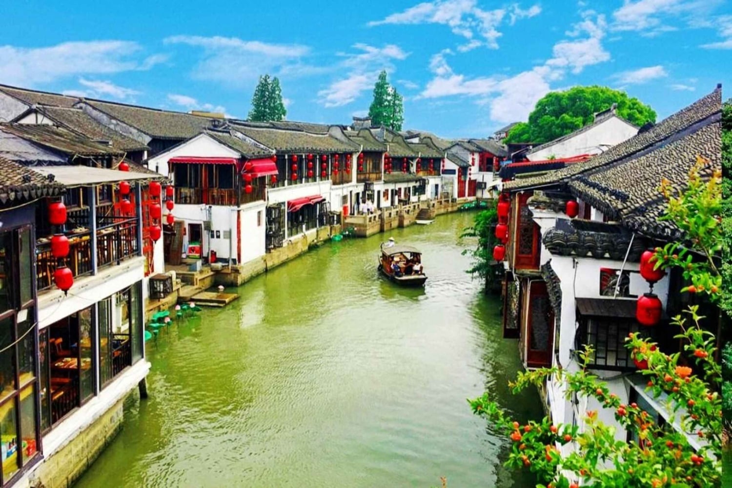 Zhujiajiao med fantastisk nattbelysning og baropplevelse