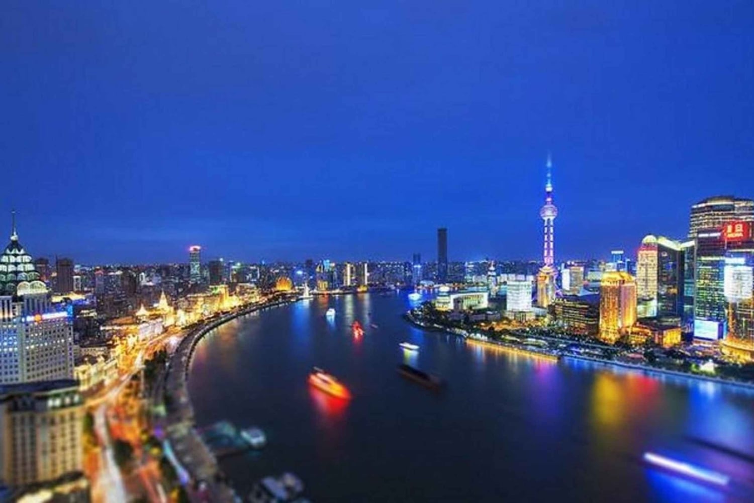 Zhujiajiao med fantastisk nattbelysning og baropplevelse