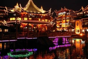 Zhujiajiao med fantastisk nattbelysning og baropplevelse