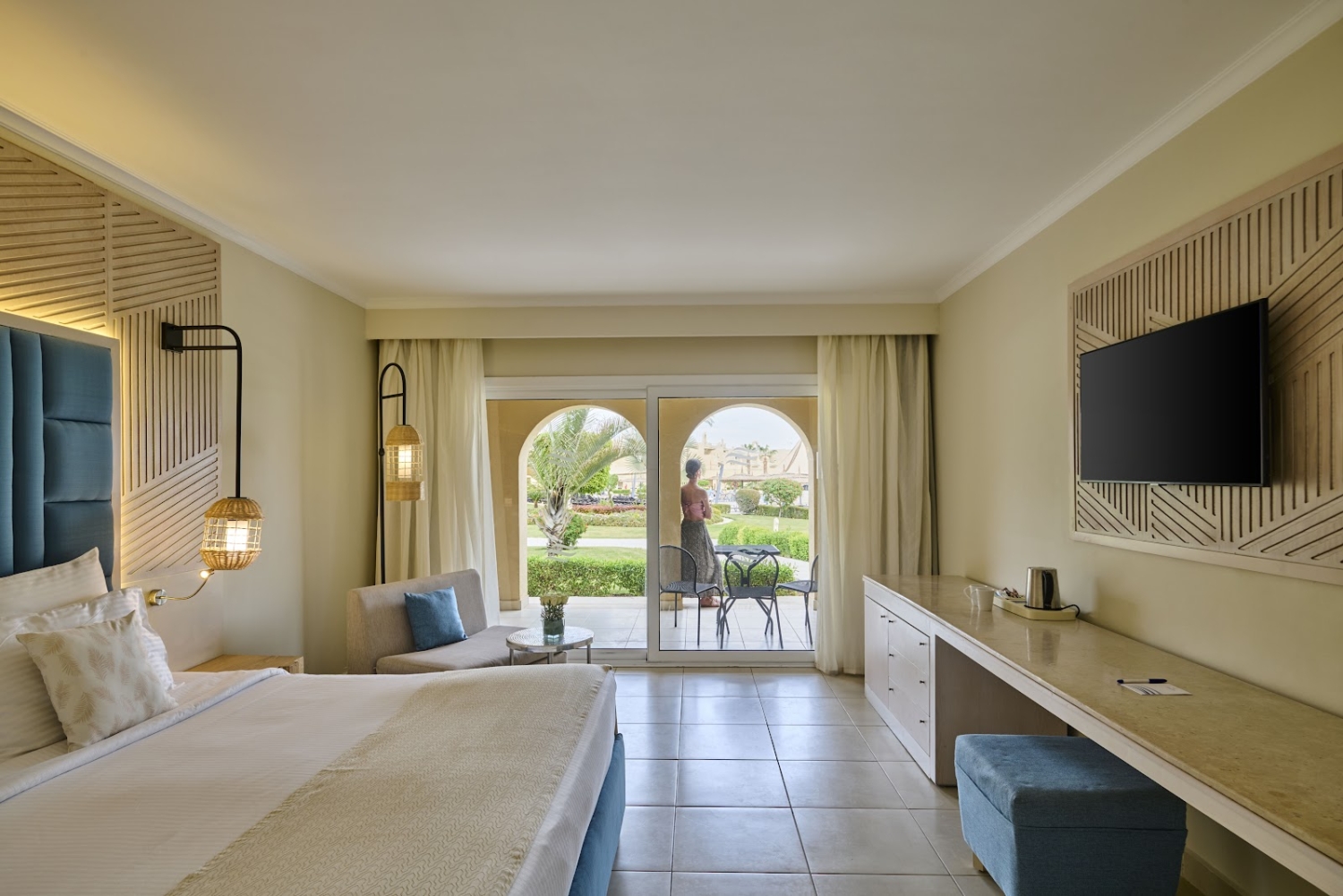 Coral Sea Water World Resort