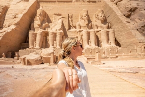 Depuis Assouan : Excursion d'une journée au temple d'Abou Simbel avec prise en charge à l'hôtel