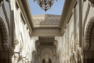 Из Марракеша: экскурсия по Касабланке и мечеть Хасана II