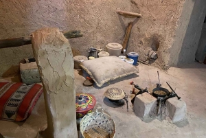 Из Маската: Низва и Аль-Хамра с ночным пребыванием в Джебель-Шамсе