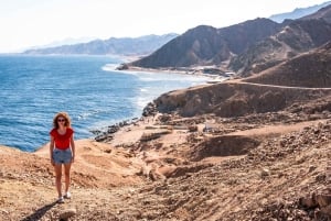 Sharm: 2 giorni a Dahab, Canyon, Safari, Snorkeling con soggiorno in campeggio