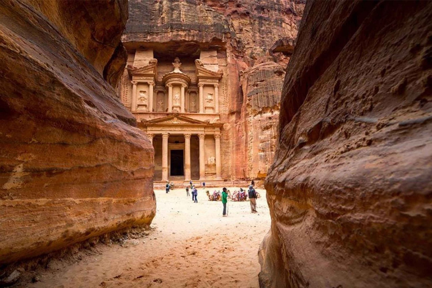 Depuis Sharm El Sheikh : Excursion d'une journée à Petra en ferry