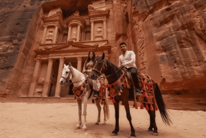 シャルム エル シェイク発：フェリーでペトラへの日帰りツアー