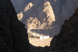 From Sharm-El-Sheikh: Day Trip to St. Catherine and Dahab