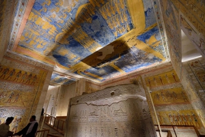 Von Sharm El Sheikh aus: Geführte Tagestour nach Luxor mit dem Flugzeug